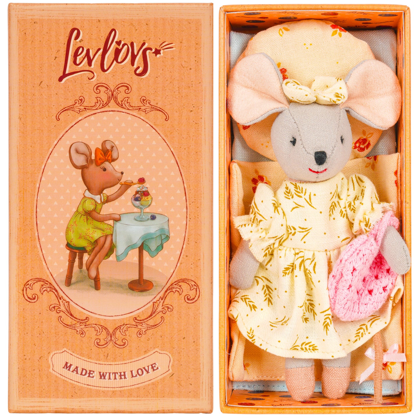 Mouse and Wild Berry Dessert