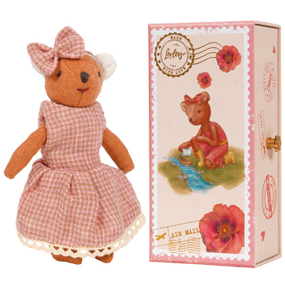 LEVLOVS BEAR IN STAMP HOLDER BOX