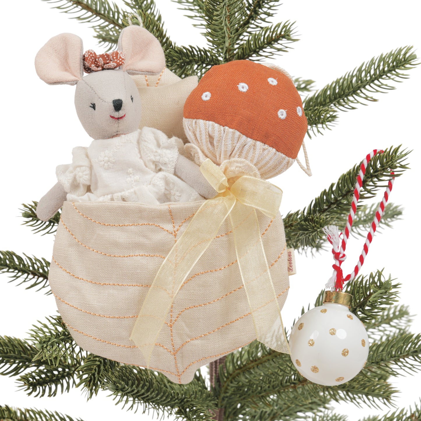 Mouse and the Mushroom Wonder Forest Set Brown